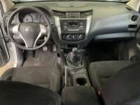 Nissan NP300 Doble Cabina 2019 4p SE L4/2.5 Man A/A Paq. Seg. 2019 Nissan NP300 Doble Cabina Venta Interiores 4