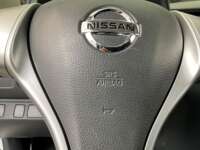 Nissan NP300 Doble Cabina 2019 4p SE L4/2.5 Man A/A Paq. Seg. 2019 Nissan NP300 Doble Cabina Venta Interiores 10
