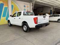 Nissan NP300 Doble Cabina 2019 4p SE L4/2.5 Man A/A Paq. Seg. 2019 Nissan NP300 Doble Cabina Venta Exteriores 7