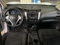 Nissan NP300 Doble Cabina 2019 4p SE L4/2.5 Man A/A Paq. Seg. 2019 Nissan NP300 Doble Cabina Venta Interiores 4