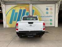 Nissan NP300 Doble Cabina 2019 4p SE L4/2.5 Man A/A Paq. Seg. 2019 Nissan NP300 Doble Cabina Venta Exteriores 6