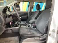 Nissan NP300 Doble Cabina 2019 4p SE L4/2.5 Man A/A Paq. Seg. 2019 Nissan NP300 Doble Cabina Venta Interiores 14