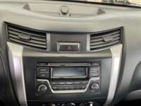 Nissan NP300 Doble Cabina 2019 4p SE L4/2.5 Man A/A Paq. Seg. 2019 Nissan NP300 Doble Cabina Venta Interiores 5