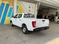 Nissan NP300 Doble Cabina 2019 4p SE L4/2.5 Man A/A Paq. Seg. 2019 Nissan NP300 Doble Cabina Venta Exteriores 7