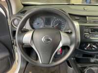 Nissan NP300 Doble Cabina 2019 4p SE L4/2.5 Man A/A Paq. Seg. 2019 Nissan NP300 Doble Cabina Venta Interiores 1