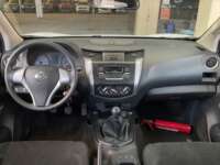 Nissan NP300 Doble Cabina 2019 4p SE L4/2.5 Man A/A Paq. Seg. 2019 Nissan NP300 Doble Cabina Venta Interiores 4