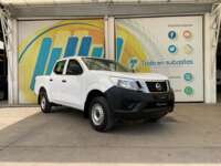 Nissan NP300 Doble Cabina 2019 4p SE L4/2.5 Man A/A Paq. Seg. 2019 Nissan NP300 Doble Cabina Venta Exteriores 3
