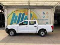 Nissan NP300 Doble Cabina 2019 4p SE L4/2.5 Man A/A Paq. Seg. 2019 Nissan NP300 Doble Cabina Venta Exteriores 8