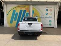 Nissan NP300 Doble Cabina 2019 4p SE L4/2.5 Man A/A Paq. Seg. 2019 Nissan NP300 Doble Cabina Venta Exteriores 6