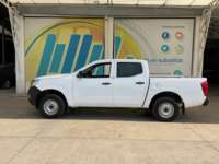 Nissan NP300 Doble Cabina 2019 4p SE L4/2.5 Man A/A Paq. Seg. 2019 Nissan NP300 Doble Cabina Venta Exteriores 8