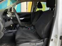 Nissan NP300 Doble Cabina 2019 4p SE L4/2.5 Man A/A Paq. Seg. 2019 Nissan NP300 Doble Cabina Venta Interiores 14