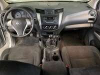 Nissan NP300 Doble Cabina 2019 4p SE L4/2.5 Man A/A Paq. Seg. 2019 Nissan NP300 Doble Cabina Venta Interiores 4