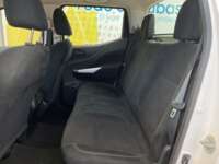 Nissan NP300 Doble Cabina 2019 4p SE L4/2.5 Man A/A Paq. Seg. 2019 Nissan NP300 Doble Cabina Venta Interiores 16