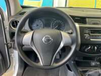 Nissan NP300 Doble Cabina 2019 4p SE L4/2.5 Man A/A Paq. Seg. 2019 Nissan NP300 Doble Cabina Venta Interiores 1