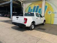 Nissan NP300 Doble Cabina 2019 4p SE L4/2.5 Man A/A Paq. Seg. 2019 Nissan NP300 Doble Cabina Venta Exteriores 5