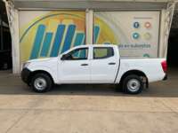 Nissan NP300 Doble Cabina 2019 4p SE L4/2.5 Man A/A Paq. Seg. 2019 Nissan NP300 Doble Cabina Venta Exteriores 8