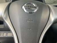 Nissan NP300 Doble Cabina 2019 4p SE L4/2.5 Man A/A Paq. Seg. 2019 Nissan NP300 Doble Cabina Venta Interiores 10