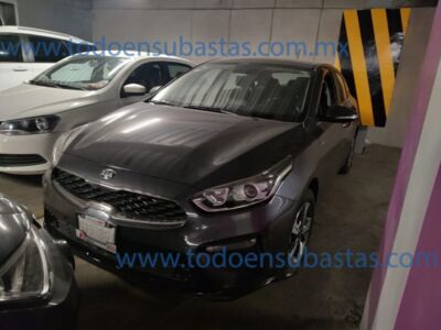 Kia Forte 2020 5p EX L4/2.0 IVT  