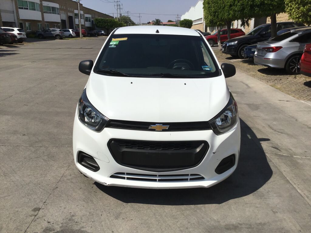 Chevrolet Beat 2021 5p LS Cargo L4/1.2 Man  2021 Chevrolet Beat Venta Exteriores 2