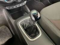 Chevrolet Aveo 2020 4p LS L4/1.5 Man  2020 Chevrolet Aveo Venta Interiores 9