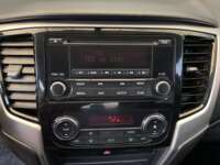 Mitsubishi L200 2020 4p Doble Cabina L4/2.5/T Diesel Man 4X4 2020 Mitsubishi L200 Venta Interiores 8
