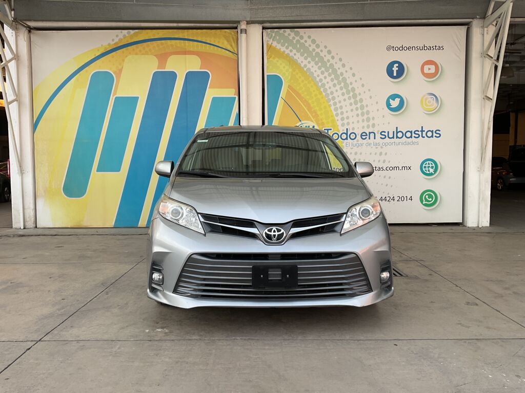 Toyota Sienna 2020 5p XLE V6/3.5 Aut 2020 Toyota Sienna Venta Exteriores 2