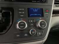 Toyota Sienna 2020 5p XLE V6/3.5 Aut 2020 Toyota Sienna Venta Interiores 10