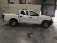 Nissan NP300 Doble Cabina 2019 4p SE L4/2.5 Man A/A Paq. Seg. 2019 Nissan NP300 Doble Cabina Venta Exteriores 4