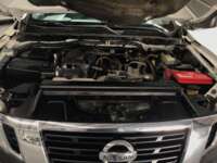 Nissan NP300 Doble Cabina 2019 4p SE L4/2.5 Man A/A Paq. Seg. 2019 Nissan NP300 Doble Cabina Venta Motor 2