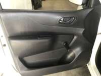 Nissan NP300 Doble Cabina 2020  2020 Nissan NP300 Doble Cabina Venta Interiores 12