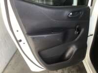 Nissan NP300 Doble Cabina 2020  2020 Nissan NP300 Doble Cabina Venta Interiores 14