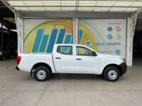 Nissan NP300 Doble Cabina 2019 4p SE L4/2.5 Man A/A Paq. Seg. 2019 Nissan NP300 Doble Cabina Venta Exteriores 4