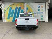 Nissan NP300 Doble Cabina 2019 4p SE L4/2.5 Man A/A Paq. Seg. 2019 Nissan NP300 Doble Cabina Venta Exteriores 6