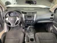 Nissan NP300 Doble Cabina 2019 4p SE L4/2.5 Man A/A Paq. Seg. 2019 Nissan NP300 Doble Cabina Venta Interiores 4