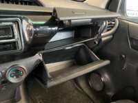 Toyota Hilux 2019 2p Cabina Sencilla L4/2.7 Man 2019 Toyota Hilux Venta Interiores 12