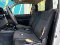 Toyota Hilux 2019 2p Cabina Sencilla L4/2.7 Man 2019 Toyota Hilux Venta Interiores 14