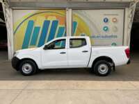 Nissan NP300 Doble Cabina 2019 4p SE L4/2.5 Man A/A Paq. Seg. 2019 Nissan NP300 Doble Cabina Venta Exteriores 8