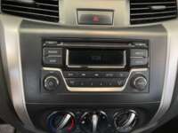 Nissan NP300 Doble Cabina 2019 4p SE L4/2.5 Man A/A Paq. Seg. 2019 Nissan NP300 Doble Cabina Venta Interiores 6