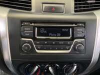 Nissan NP300 Frontier 2019 4p LE L4/2.5 Man 2019 Nissan NP300 Frontier Venta Interiores 6