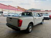 Nissan NP300 Frontier 2019 4p LE L4/2.5 Man IMG_6456