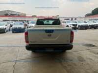Nissan NP300 Frontier 2019 4p LE L4/2.5 Man IMG_6455