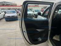 Nissan NP300 Frontier 2019 4p LE L4/2.5 Man IMG_6471