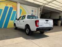 Nissan NP300 Frontier 2019 4p LE L4/2.5 Man 2019 Nissan NP300 Frontier Venta Exteriores 7
