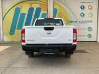 Nissan NP300 Doble Cabina 2019 4p SE L4/2.5 Man A/A Paq. Seg. 2019 Nissan NP300 Doble Cabina Venta Exteriores 6