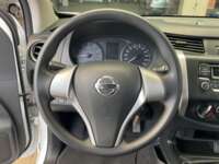 Nissan NP300 Doble Cabina 2019 4p SE L4/2.5 Man A/A Paq. Seg. 2019 Nissan NP300 Doble Cabina Venta Interiores 1