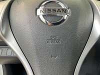 Nissan NP300 Doble Cabina 2019 4p SE L4/2.5 Man A/A Paq. Seg. 2019 Nissan NP300 Doble Cabina Venta Interiores 10
