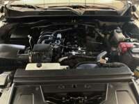 Nissan NP300 Doble Cabina 2019 4p SE L4/2.5 Man A/A Paq. Seg. 2019 Nissan NP300 Doble Cabina Venta Motor 2