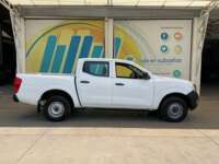 Nissan NP300 Doble Cabina 2019 4p SE L4/2.5 Man A/A Paq. Seg. 2019 Nissan NP300 Doble Cabina Venta Exteriores 4