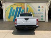 Nissan NP300 Doble Cabina 2019 4p SE L4/2.5 Man A/A Paq. Seg. 2019 Nissan NP300 Doble Cabina Venta Exteriores 6
