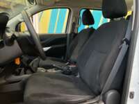 Nissan NP300 Doble Cabina 2019 4p SE L4/2.5 Man A/A Paq. Seg. 2019 Nissan NP300 Doble Cabina Venta Interiores 14